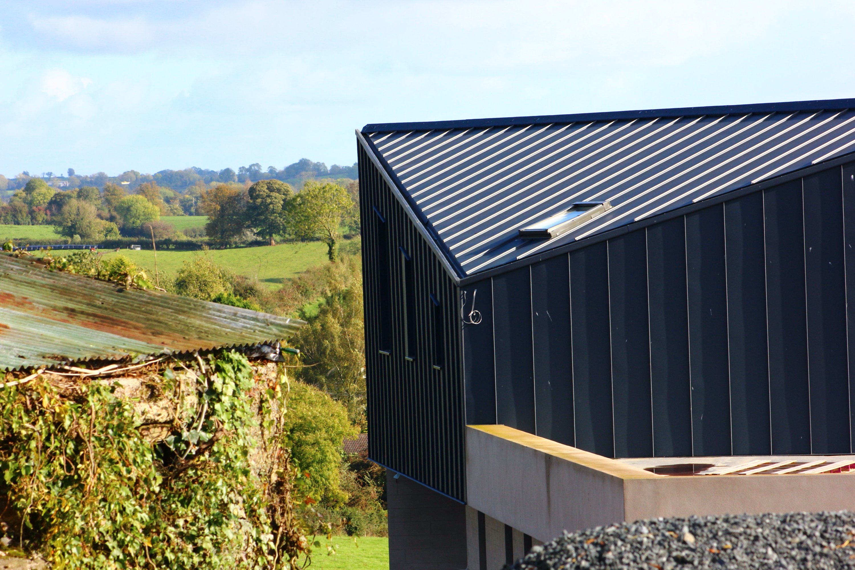 Glaslough farmhouse featuring Ruukki standing seam roofing